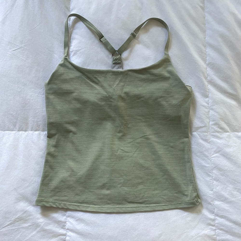 TechSweat Move Free Tank Top (Light Green)